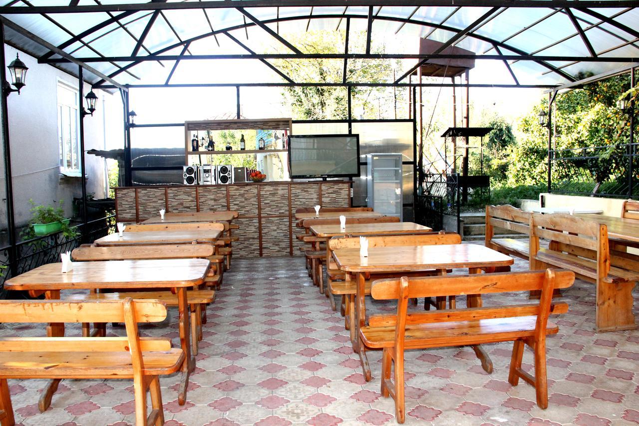 Mandarinoviy Sad Hotel Gagra Exterior foto